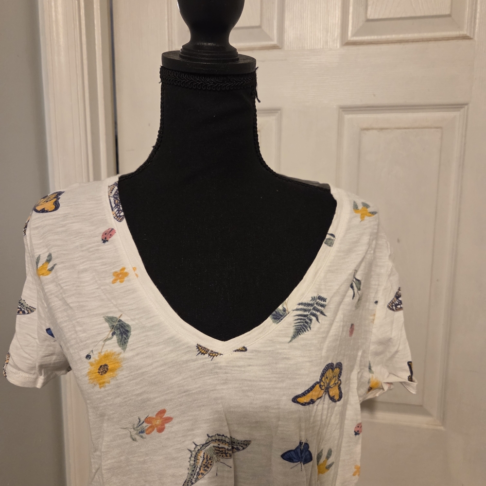 Lucky Brand White Floral Butterfly Tee - Picture 2 of 5